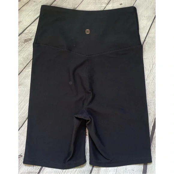 Balance Collection Black Bike Shorts - Picture 5 of 9